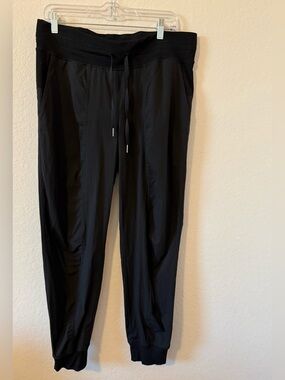Lululemon Dance Studio Jogger *29" In Black Size 10